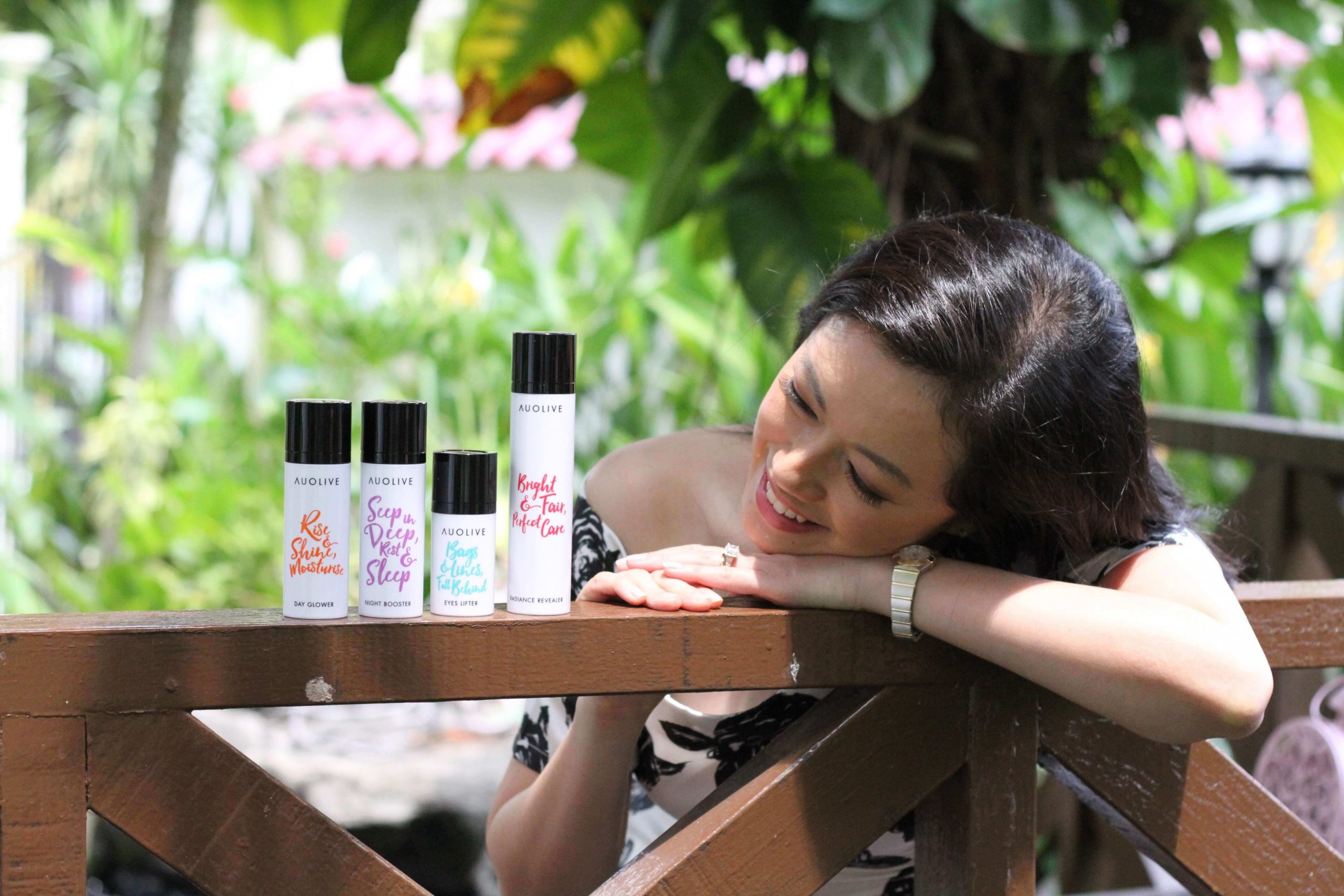 AUOLIVE Founder Claire Au with Product Group Shot 2_Oct2020